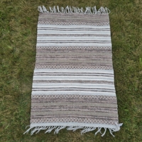 brun-beige-stribet-loeber-svensk-blandede-materialer